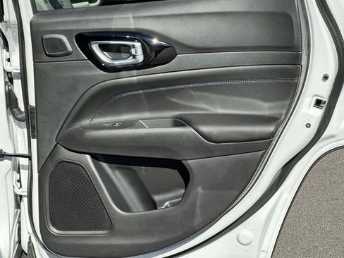 New 2026 Jeep Compass Limited image 16