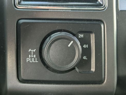 Used 2019 Ford F150 XLT w/ Equipment Group 302A Luxury AWD/4WD image 25