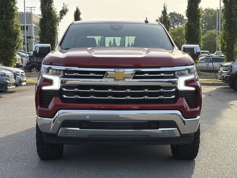 Used 2023 Chevrolet Silverado 1500 LTZ w/ LTZ Premium Package AWD/4WD image 8