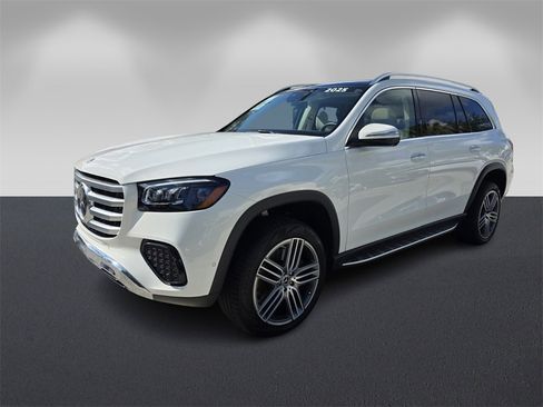 Used 2025 Mercedes-Benz GLS 450 4MATIC image 8