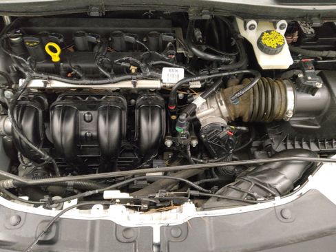 Used 2019 Ford Escape S FWD image 30
