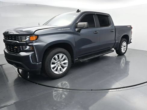 Used 2021 Chevrolet Silverado 1500 Custom AWD/4WD image 4