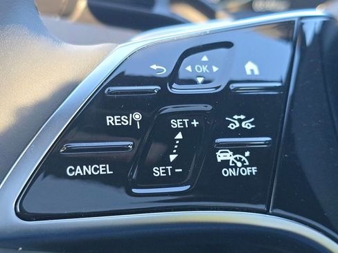 New 2026 Mercedes-Benz E 450 4MATIC Sedan image 34