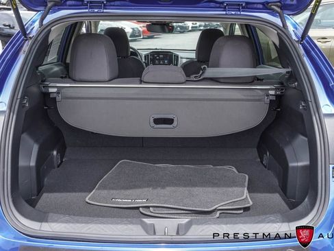 Used 2025 Subaru Crosstrek 2.5i Premium AWD/4WD image 39