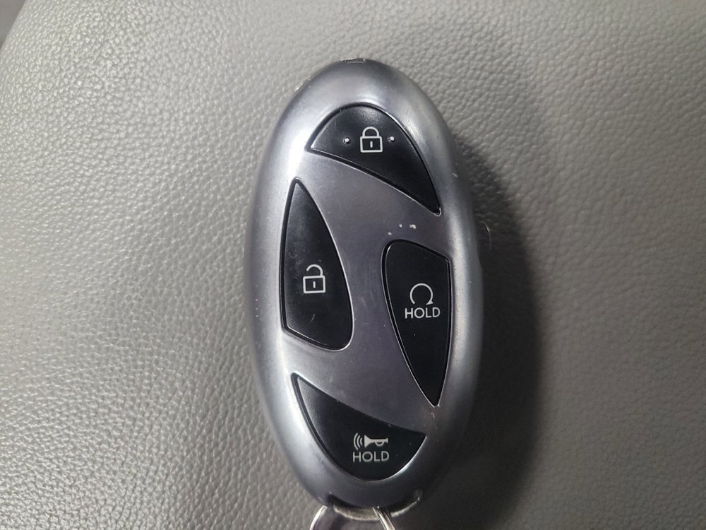 Used 2025 Hyundai Elantra SEL FWD image 32