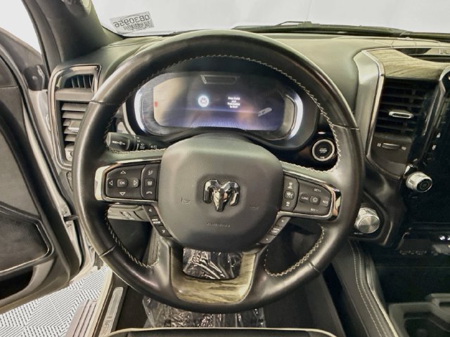 Used 2025 RAM 1500 Limited AWD/4WD image 11