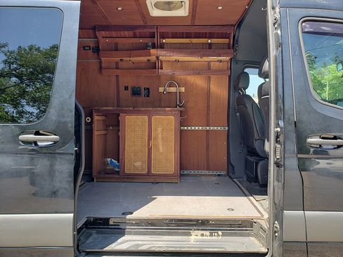 Used 2020 Mercedes-Benz Sprinter 3500 image 8