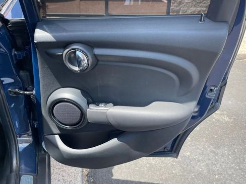 Used 2015 MINI Cooper 4-Door Hardtop image 34