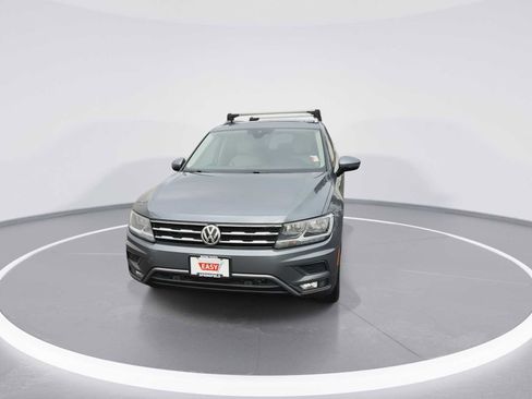 Used 2021 Volkswagen Tiguan SEL image 3