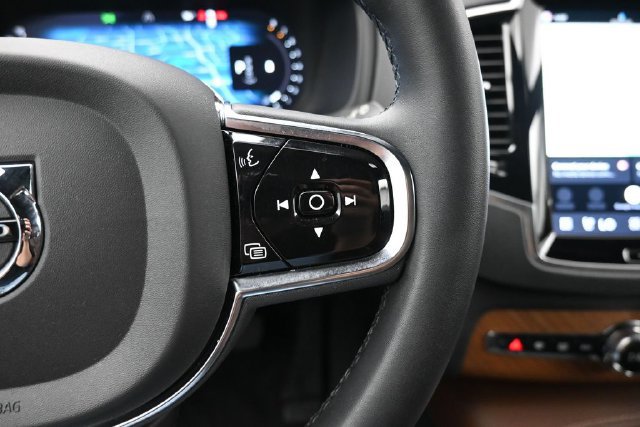 Used 2024 Volvo XC90 B6 Plus w/ Protection Package Premier AWD/4WD image 21