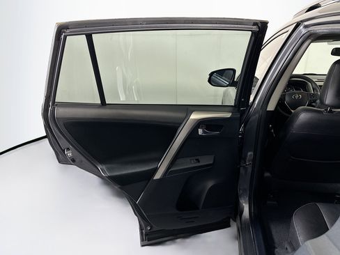 Used 2014 Toyota RAV4 XLE image 25