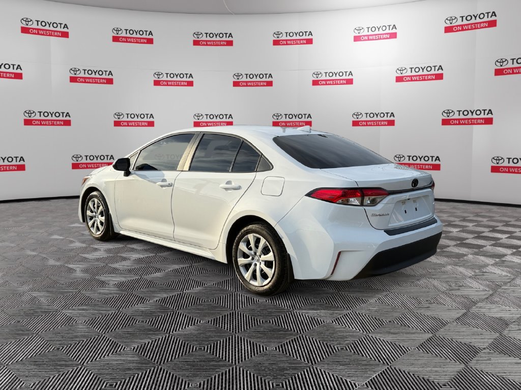 Used 2025 Toyota Corolla LE FWD image 7
