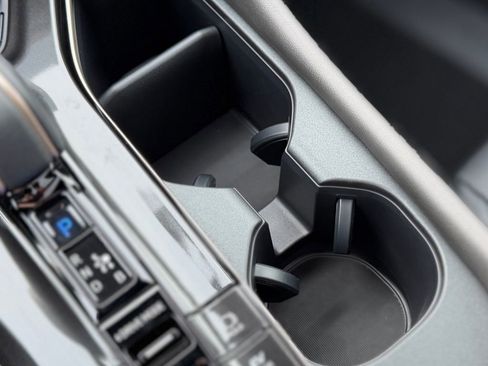 Used 2026 Toyota Crown Limited image 15