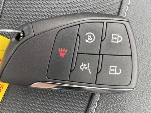 Used 2025 Chevrolet Traverse RS w/ LPO, Floor Liner Package AWD/4WD image 47
