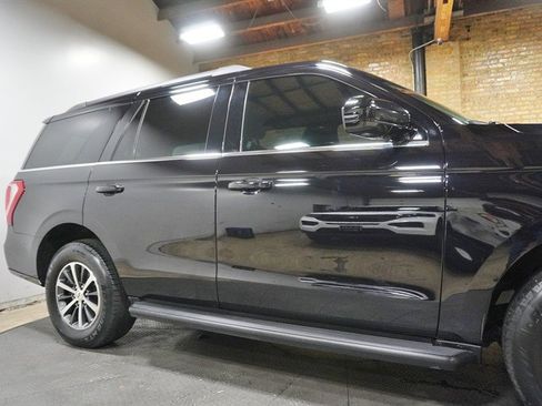 Used 2021 Ford Expedition XL AWD/4WD image 9