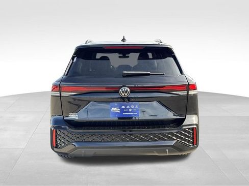 New 2026 Volkswagen Tiguan SE R-Line image 4