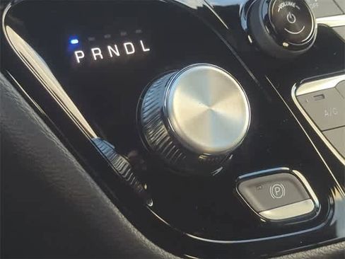 New 2026 Chrysler Pacifica Select image 32