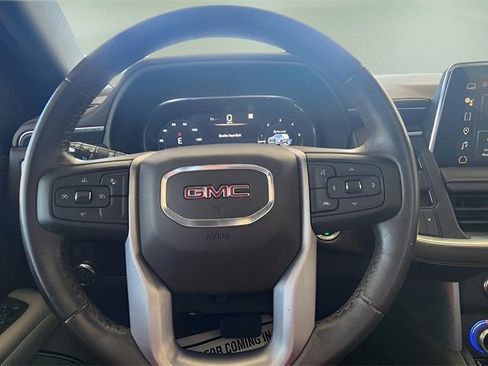 Used 2023 GMC Yukon SLT image 27