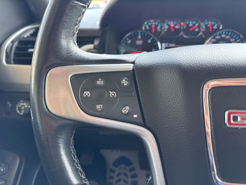 Used 2020 GMC Yukon XL SLT AWD/4WD image 27