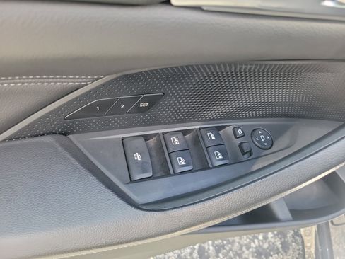 Used 2025 BMW 430i Convertible w/ Premium Package RWD image 16