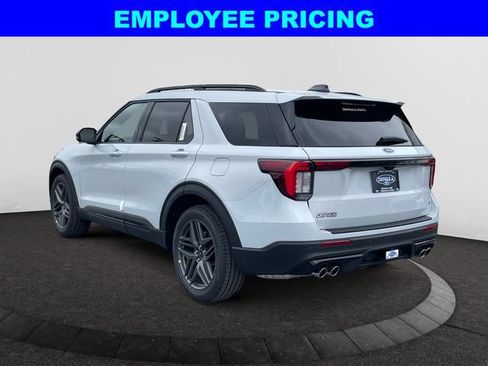 New 2026 Ford Explorer ST AWD/4WD image 3