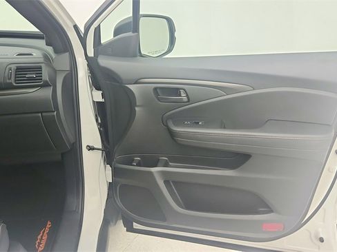 Used 2024 Honda Ridgeline TrailSport image 34