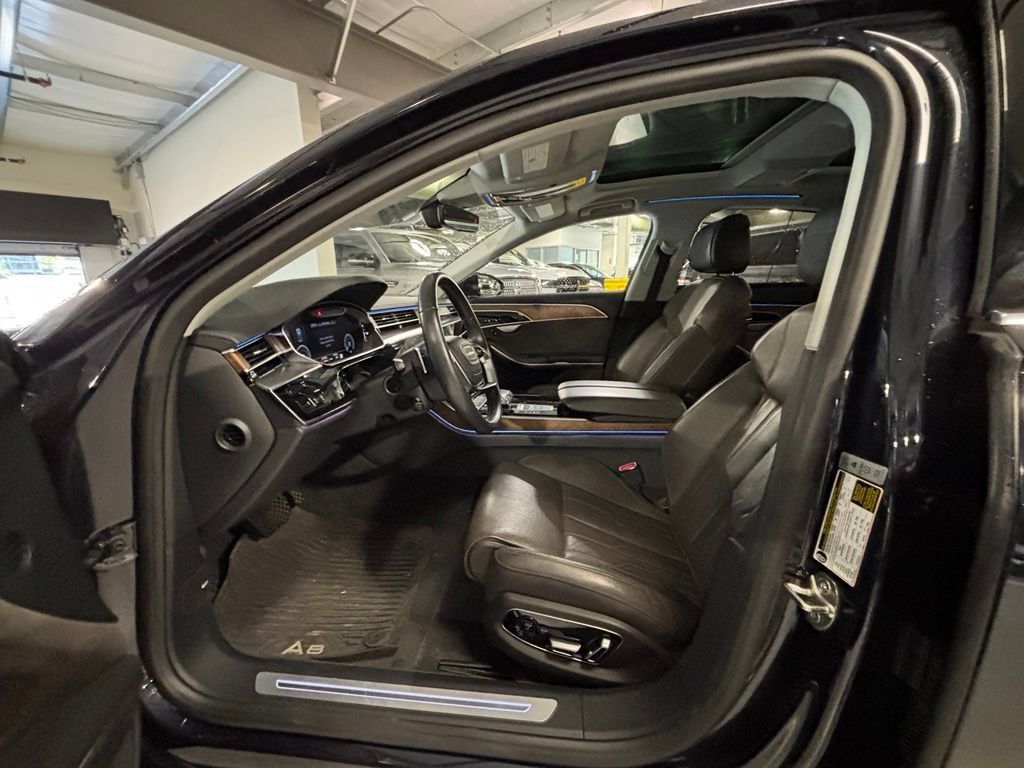 Used 2020 Audi A8 L 3.0T w/ Executive Package AWD/4WD image 17