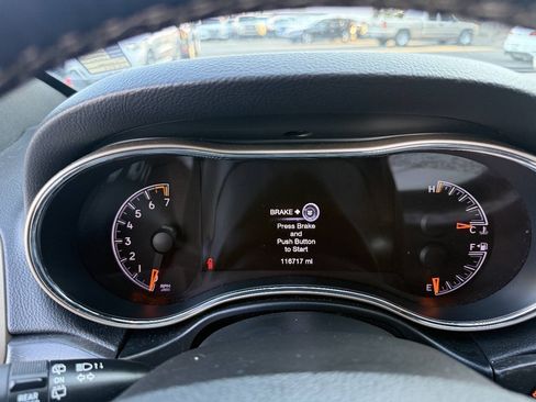 Used 2017 Jeep Grand Cherokee Limited AWD/4WD image 26