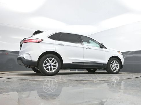 Used 2024 Ford Edge SEL AWD/4WD image 40