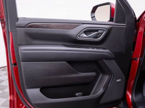 Used 2022 Chevrolet Tahoe Z71 image 13