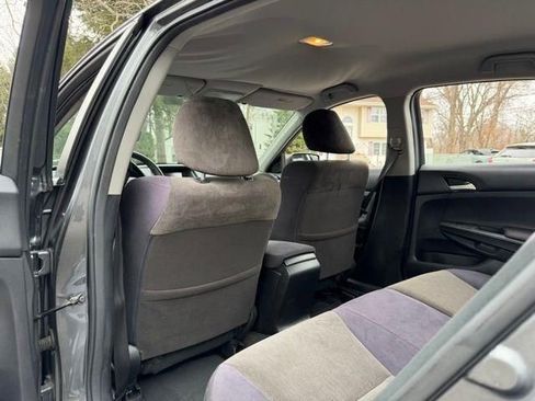 Used 2010 Honda Accord LX image 21