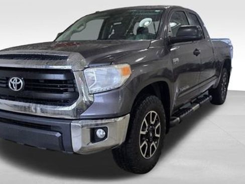 Used 2017 Toyota Tundra SR5 w/ TRD Off Road Package image 1