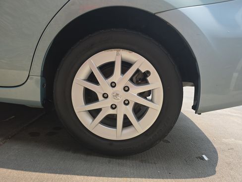 Used 2013 Toyota Prius V Two FWD image 31