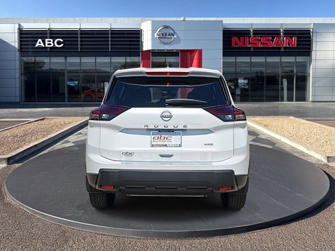 New 2026 Nissan Rogue SV w/ Cold Weather Package AWD/4WD image 6