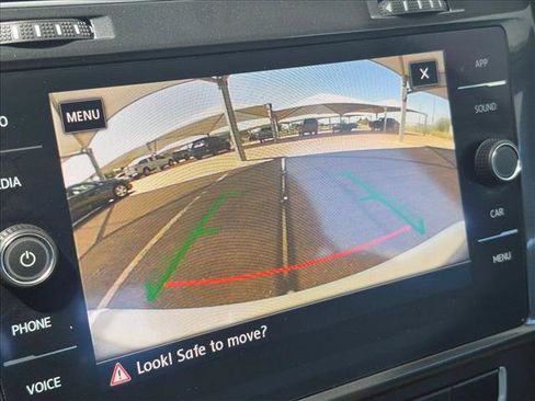 Used 2019 Volkswagen Golf SE FWD image 13