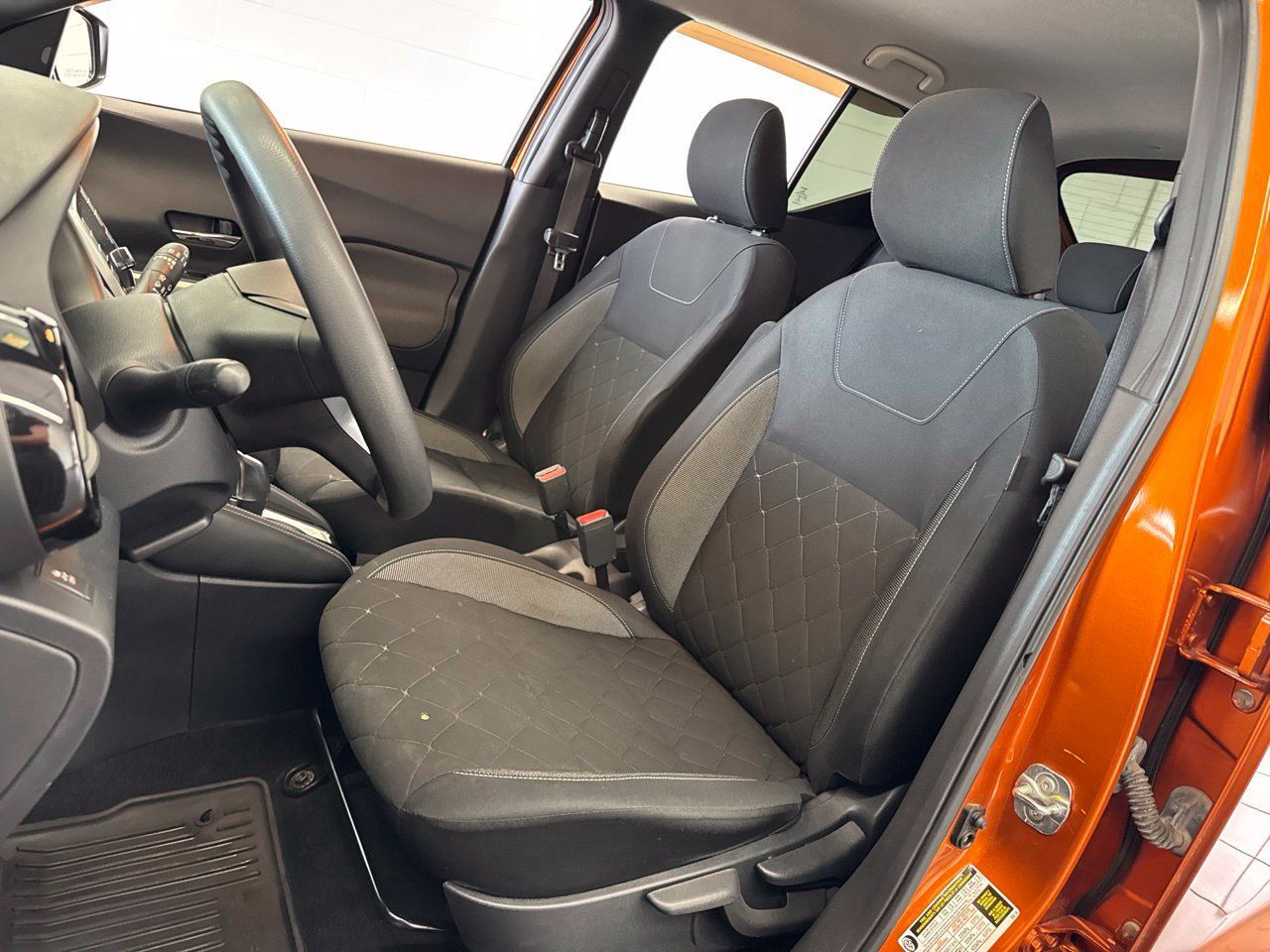 Used 2018 Nissan Kicks SV w/ Exterior Package FWD image 14