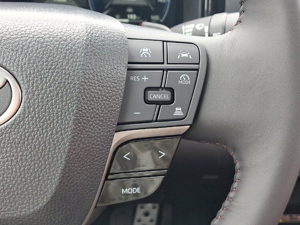 Used 2026 Toyota Camry XSE FWD image 23