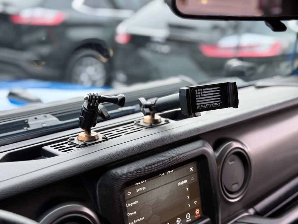 Used 2022 Jeep Wrangler Sport AWD/4WD image 4