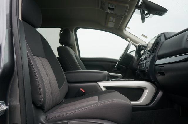 Certified 2024 Nissan Titan SV w/ SV Convenience Package AWD/4WD image 41