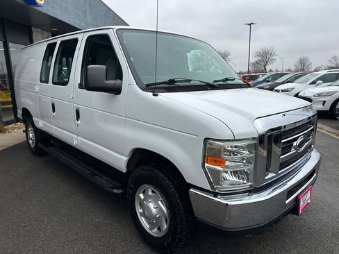 Used 2011 Ford E-250 and Econoline 250 w/ PWR Group image 9