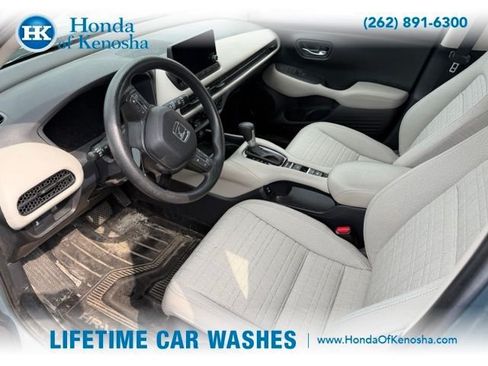 Used 2025 Honda HR-V LX image 5