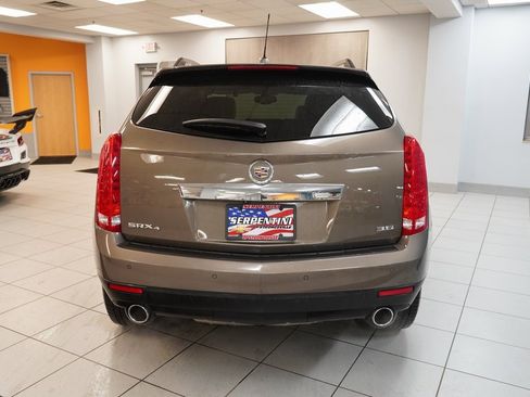 Used 2015 Cadillac SRX Luxury image 9