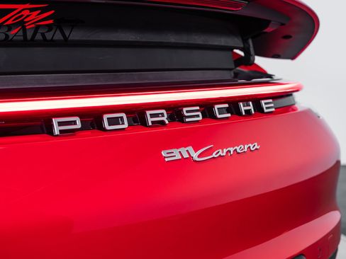 Used 2022 Porsche 911 Carrera RWD image 13