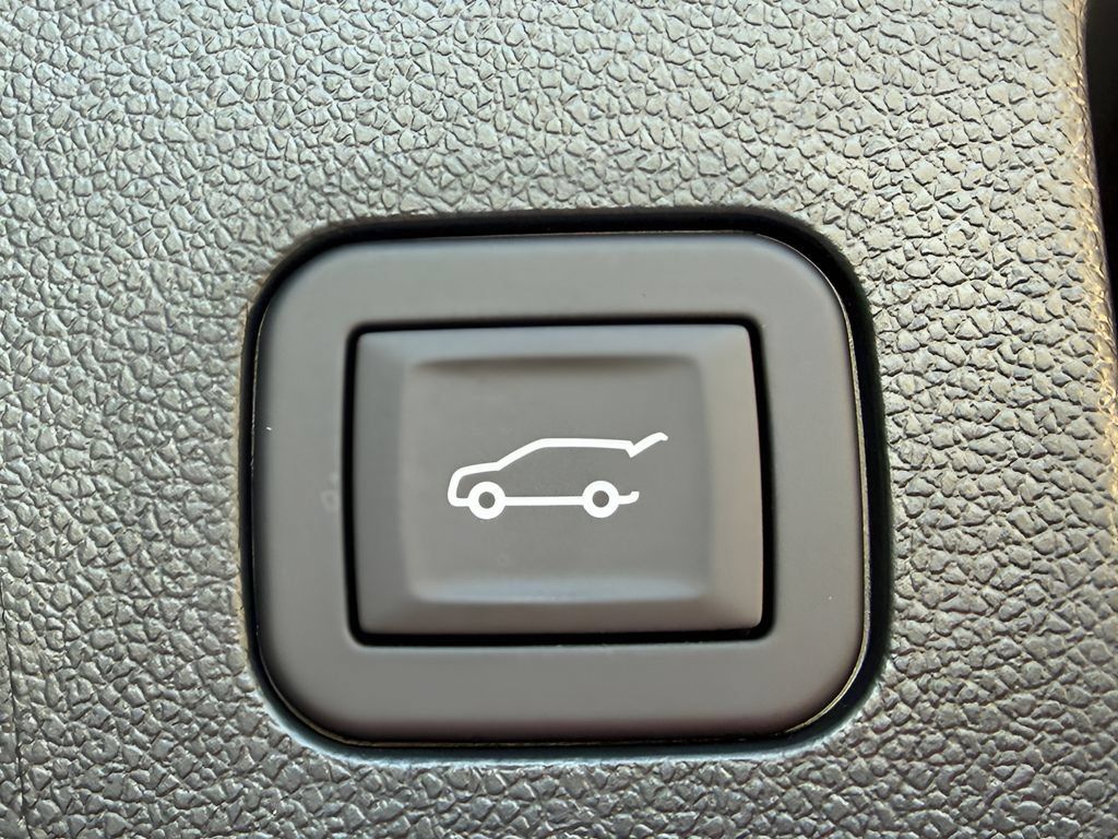 New 2027 Chevrolet Equinox ACTIV AWD/4WD image 8