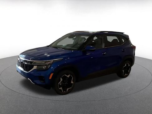 Used 2025 Kia Seltos S FWD image 4