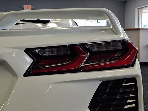 Used 2023 Chevrolet Corvette Stingray Preferred Conv w/ Z51 Performance Package RWD image 29