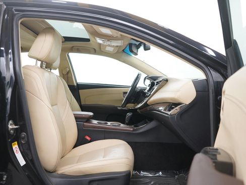 Used 2014 Toyota Avalon Limited w/ Technology Package FWD image 11