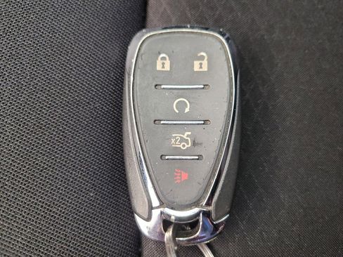 Used 2021 Chevrolet Malibu LT FWD image 32