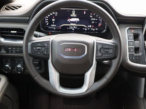 Certified 2024 GMC Yukon XL SLT w/ SLT Premium Package image 13