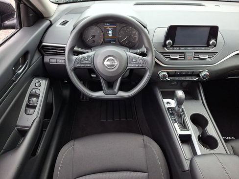 Certified 2023 Nissan Altima 2.5 S FWD image 14